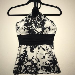 White House black market top